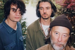 Κι όμως, μπορείς να απολαύσεις το Glastonbury 2024 από την άνεση του σπιτιού σου