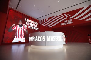 Η νέα στυλιστική συνεργασία του Ολυμπιακού με διάσημο οίκο μόδας-Ξετρέλανε μέχρι και τον Εβάν Φουρνιέ