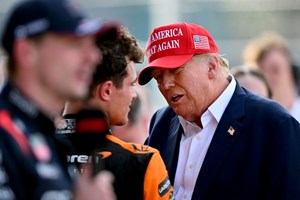Πώς ο Donald Trump έγινε ο εφιάλτης των κορυφαίων Αμερικανών CEOs