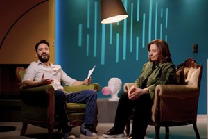 Ο Διονύσης Ατζαράκης περιέλαβε τον 'Ελληνάρα' που σνομπάρει τον Γιώργο Λάνθιμο