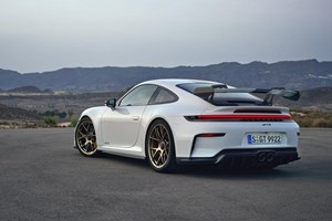 Αυτή είναι η τελευταία Porsche 911 Dakar και είναι πολύ ξεχωριστή