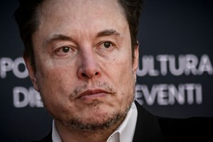 Σε άλλα νέα, η SpaceX του Elon Musk κατηγορείται για παράνομες απολύσεις