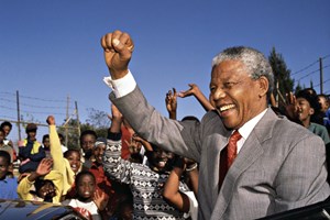 Όταν ο Nelson Mandela βγήκε θριαμβευτής από τη φυλακή