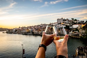 Γιατί σχεδόν δεν έχει νόημα να πηγαίνεις διακοπές (ιδίως αν είσαι Έλληνας)