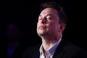 Το Χ παραπαίει μετά την εξαγορά από τον Elon Musk