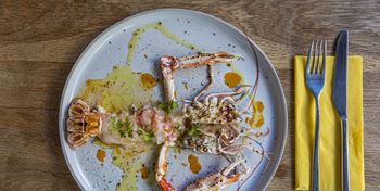 Σε αυτά τα εστιατόρια, η αθηναϊκή κουζίνα δεν φοβάται να πειραματιστεί