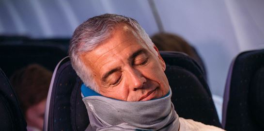 Το απόλυτο μαξιλάρι για ύπνο εν κινήσει