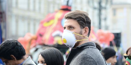 Η ανοσία της αγέλης στην Ελλάδα σύμφωνα με τον Ηλία Μόσιαλο