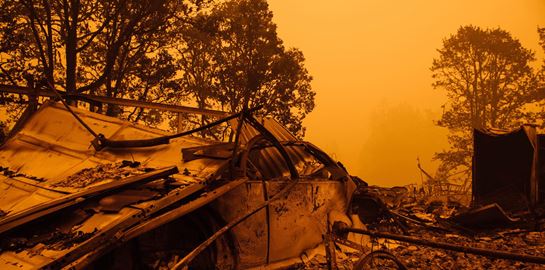 Χιλιάδες άνθρωποι στο Όρεγκον αναζητούν καταφύγιο από τις φονικές πυρκαγιές