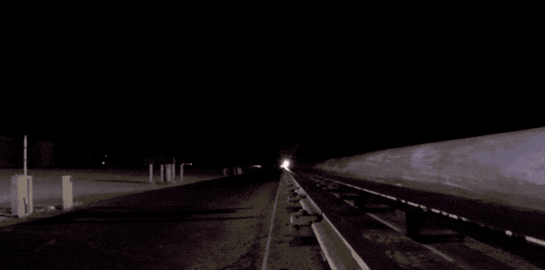 Τα ταχύτερο όχημα του πλανήτη τρέχει με 10.620 χλμ. την ώρα