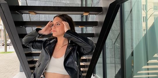 Αυτή είναι η εντυπωσιακή σύντροφος του Τι Τζέι Σόρτς