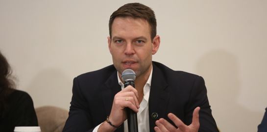 Κασσελάκης, Φλωρίδης, Διαμαντοπούλου και Κωνσταντοπούλου είδαν την ίδια θεατρική παράσταση