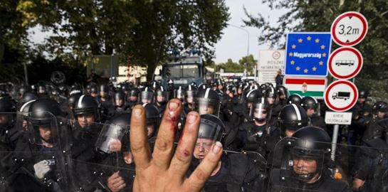 Γιατί οι Σέρβοι βγαίνουν στους δρόμους;