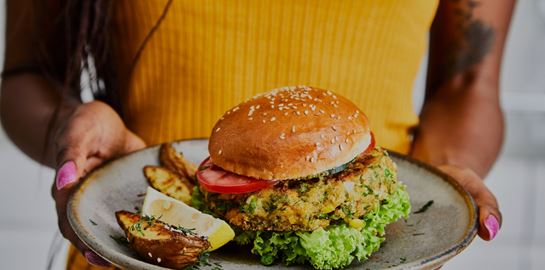 Μήπως τα φυτικά υποκατάστατα κρέατος δεν είναι τελικά αυτό που νομίζεις;