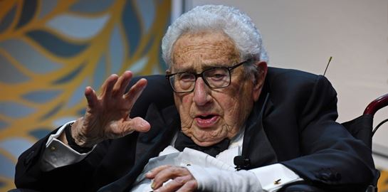 Έφυγε&#39; από τη ζωή ο πρώην υπουργός Εξωτερικών των ΗΠΑ, Henry Kissinger