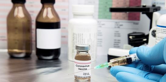 Ένα αποτελεσματικό εμβόλιο είναι η αρχή του τέλους, όχι το τέλος