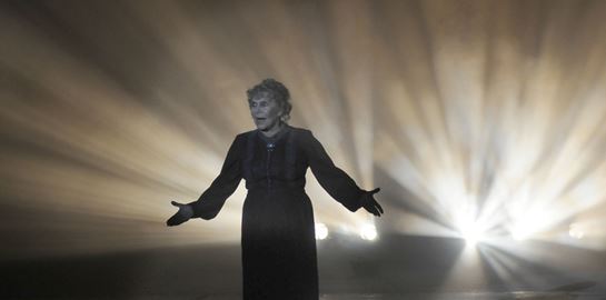 Γιατί η Μαρινέλλα συνεχίζει να τραγουδάει