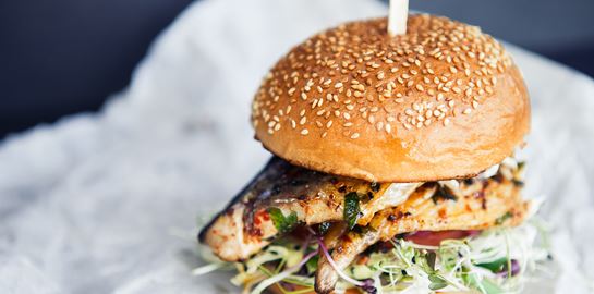 Αξίζει να δοκιμάσεις αυτό το fish burger