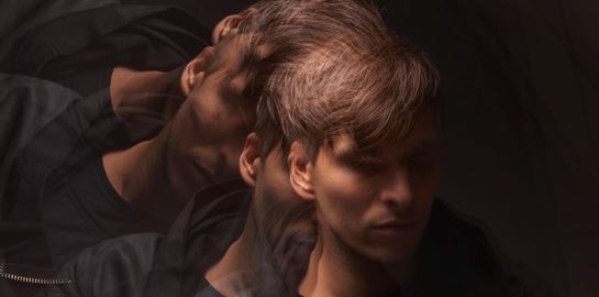 O Pantha Du Prince όταν δεν παίζει live ταξιδεύει σε άλλους πλανήτες