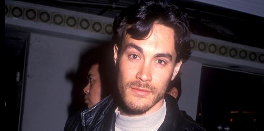 Όταν η ιστορία του Alec Baldwin είχε επαναληφθεί με θύμα τον Brandon Lee