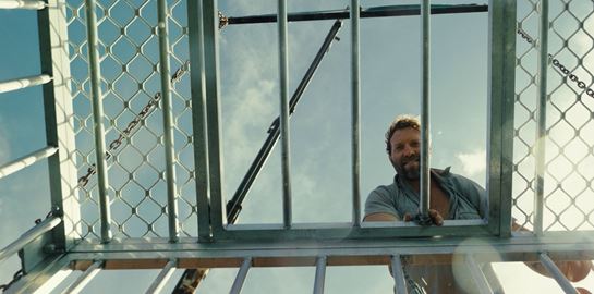 Esquire αποκλειστικό: O Jai Courtney από τα &#39;Επικίνδυνα Πλάσματα&#39; είναι ένας απολαυστικός &#39;κακός&#39;