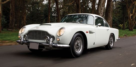 Aston Martin DB5 του &#39;64, η σταρ της Monterey Car Week 2019