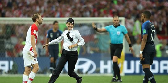 Στη φυλακή τα μέλη των Pussy Riot που εισέβαλαν στον τελικό του Μουντιάλ