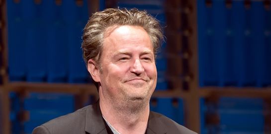 O Matthew Perry δεν βλέπει πια τα Φιλαράκια