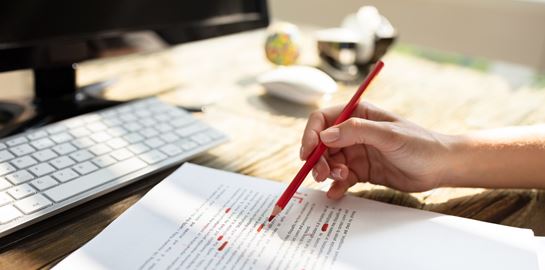 Τα 10 πιο συχνά λάθη που κάνουμε στην ελληνική γλώσσα