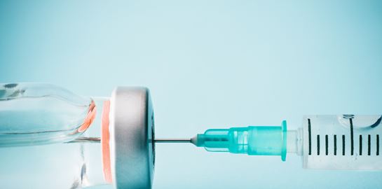 Το εμβόλιο για τον κορονοϊό θα καθυστερήσει τουλάχιστον ένα χρόνο