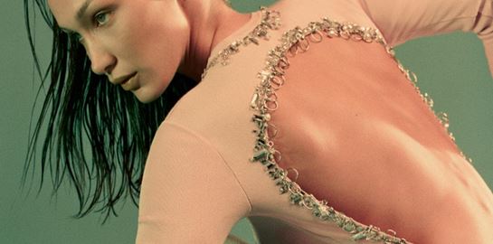 Bella Hadid και Kendall Jenner στη νέα καμπάνια της Givenchy