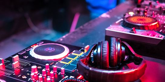 Στο Βερολίνο το clubbing δεν έχει πια πλάκα