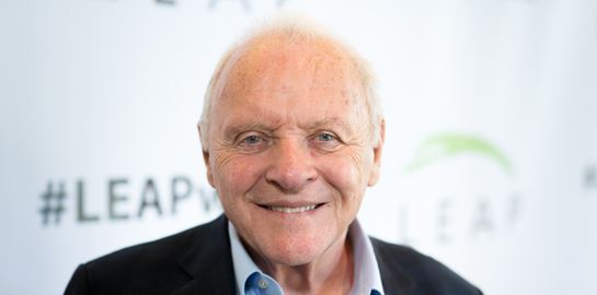 Ο Anthony Hopkins λανσάρει unisex άρωμα