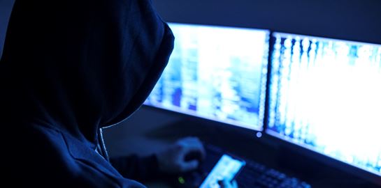 18 ιστοσελίδες αρνητών και αντιεμβολιαστών εντοπίστηκαν από τις αρχές