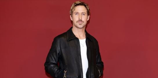 Αντιγράφοντας το μαύρο δερμάτινο jacket του Ryan Gosling