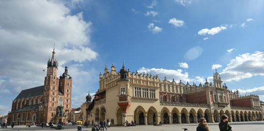Η Guardian αναλύει γιατί η Ανατολική Ευρώπη χτυπήθηκε λιγότερο από τον κορονοϊό