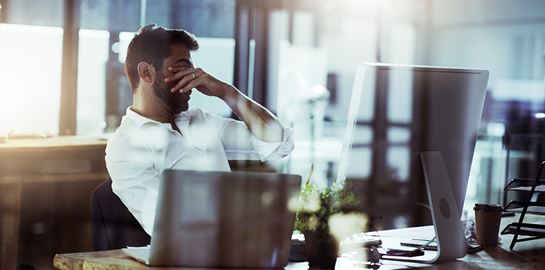 Τελικά, υπάρχει πράγματι η περίφημη κρίση μέσης ηλικίας;