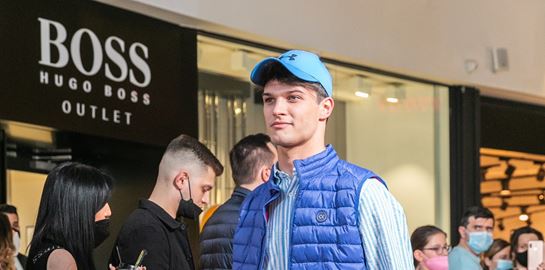 7 χρόνια One Salonica outlet mall