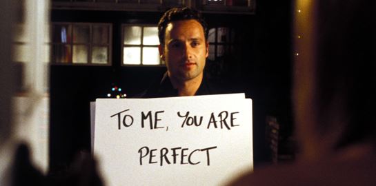 Το Love Actually σε δωρεάν ανοιχτή προβολή στο κέντρο της Αθήνας, επειδή... γιατί όχι