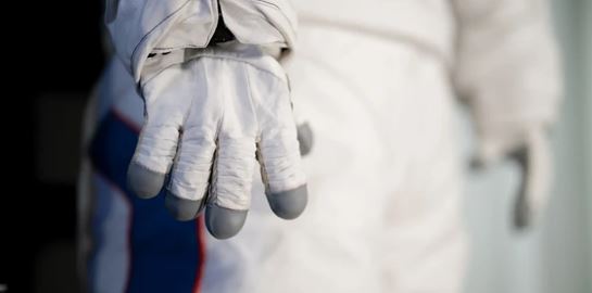 Οι αστροναύτες -όπως κι ο διάβολος- φορούσαν Prada