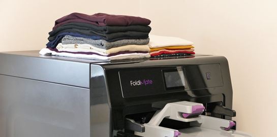 Το μηχάνημα που διπλώνει τα ρούχα ήρθε για να κάνει πιο εύκολη τη ζωή