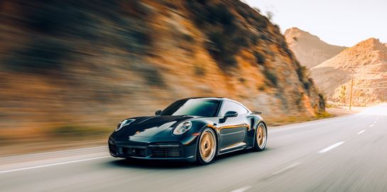 Θα καταργήσει η Porsche την θερμική Macan;