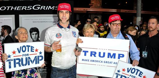O Sacha Baron Cohen άφησε υπονοούμενα πώς ετοιμάζει ταινία για τον Trump