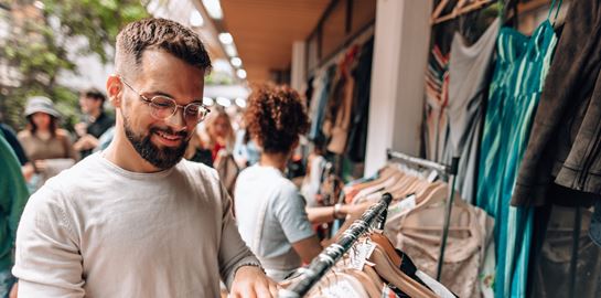 Ποια χρώματα επιλέγουν οι ευφυείς άνθρωποι-Σύμφωνα με την επιστήμη