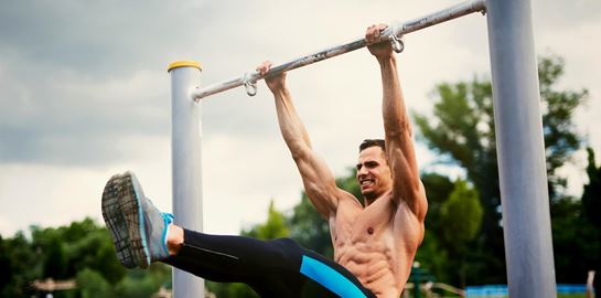 5 απλές ασκήσεις που καίνε (πολύ) λίπος