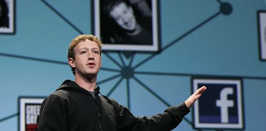 Το Facebook υιοθετεί μόνιμα το μοντέλο της τηλεργασίας