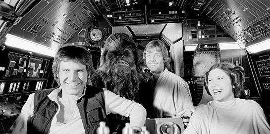 Αυτό το λεύκωμα είναι γεμάτο με backstage υλικό από τις πρώτες μέρες του Star Wars