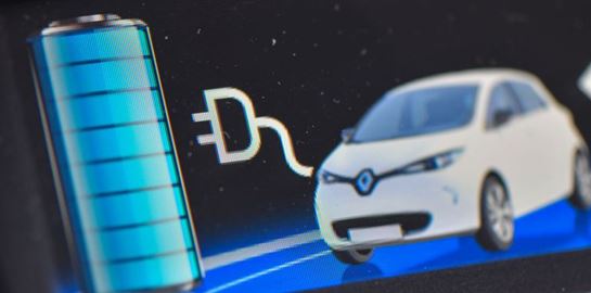 Η μπαταρία ηλεκτρικού αυτοκινήτου που θα φορτίζει σε 15&#39;&#39;