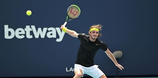 Ο Στέφανος Τσιτσιπάς &#39;έχασε&#39; τη γιαγιά του 5 λεπτά πριν από τον τελικό