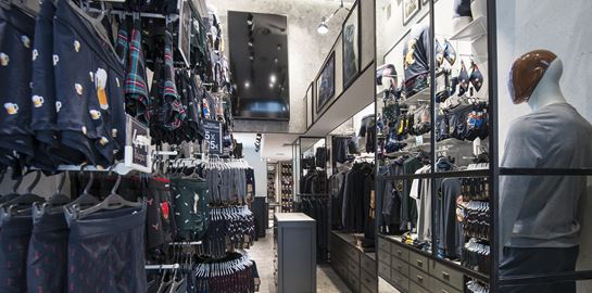 Τα Intimissimi Uomo απέκτησαν νέα καταστήματα σε Αθήνα και Λάρισα